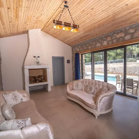 Ravishing With Private Pool Terrace And Backyard In Fethiye Βίλα Ovacık